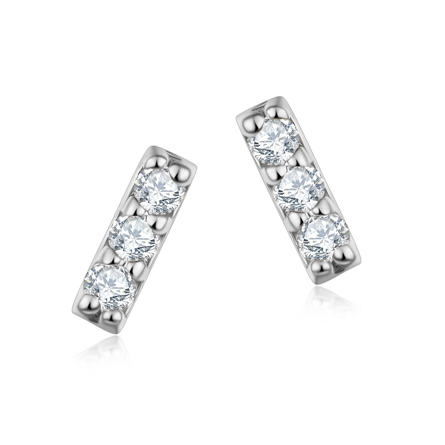 18K Solid Gold Diamond Stud Earrings - Melbourne, Australia