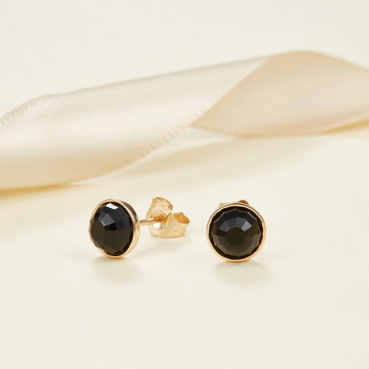 18k Solid Gold Round Black Onyx Stud Earrings - Melbourne, Australia