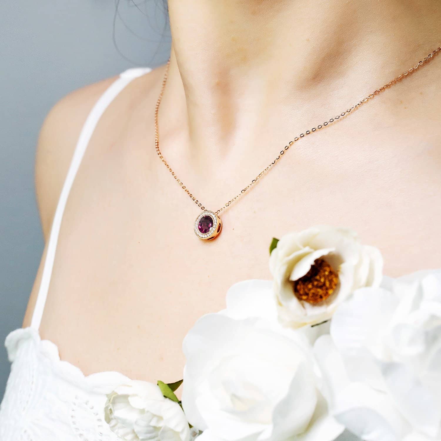 18K SOLID GOLD RED TOURMALINE NECKLACE - Melbourne, Australia