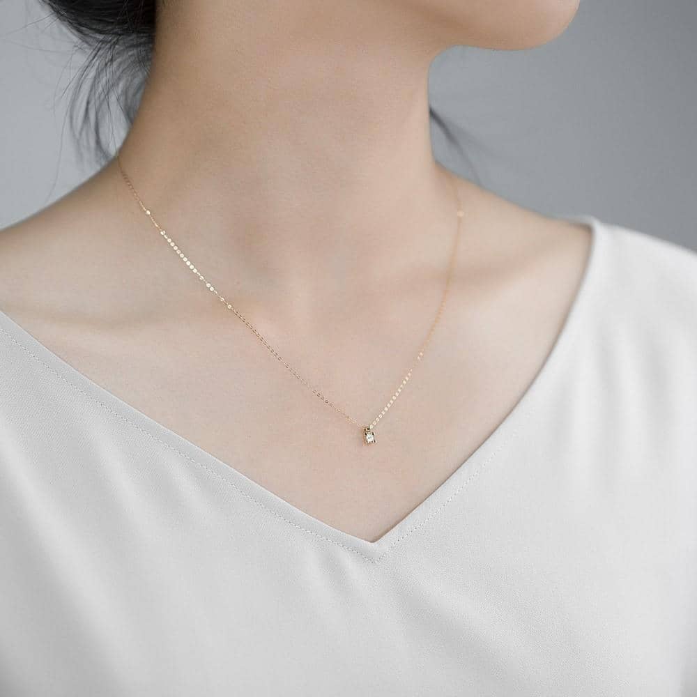 18k Solid Gold Single Prong Set Diamond Necklace - Melbourne, Australia