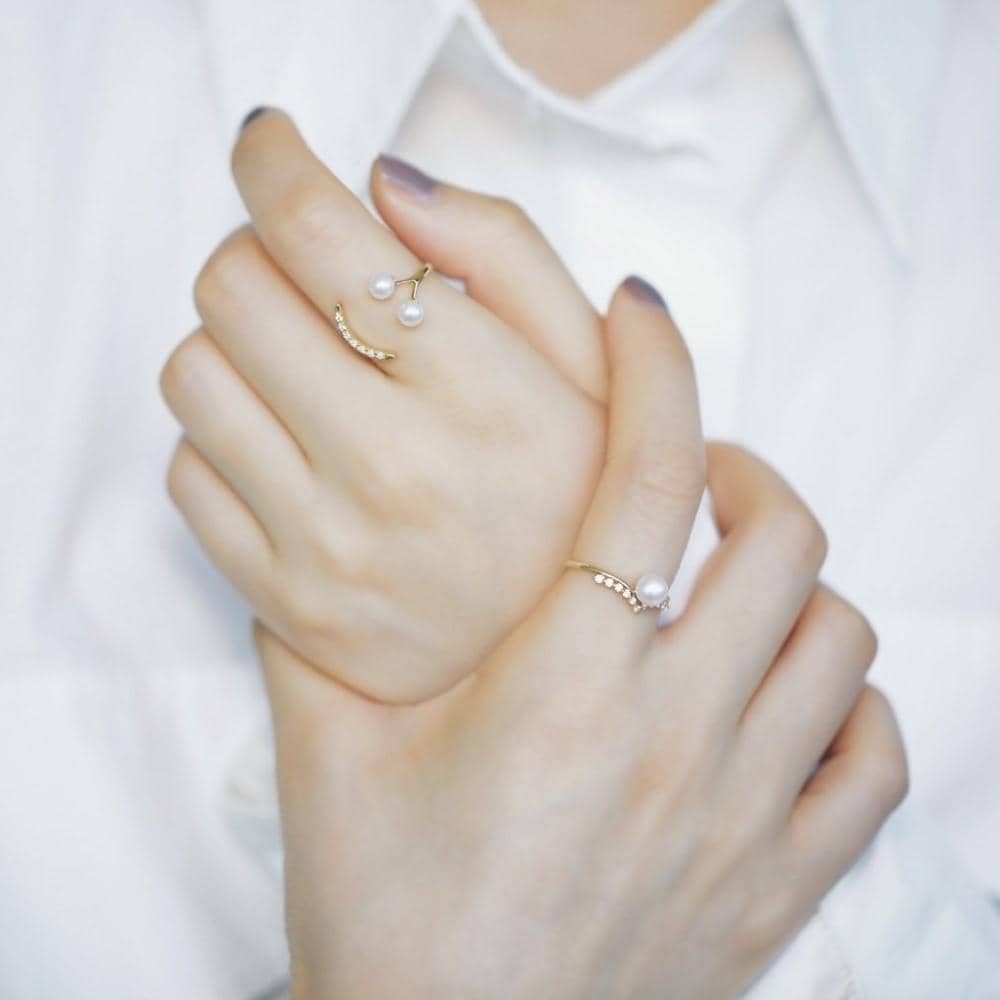 18k Solid Gold Elegant Pearl and Diamond Ring - Melbourne, Australia